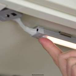 BLACK+DECKER Werkzeuge 1-Stab-LED-Unterschrankbeleuchtungsset TL4V4L703